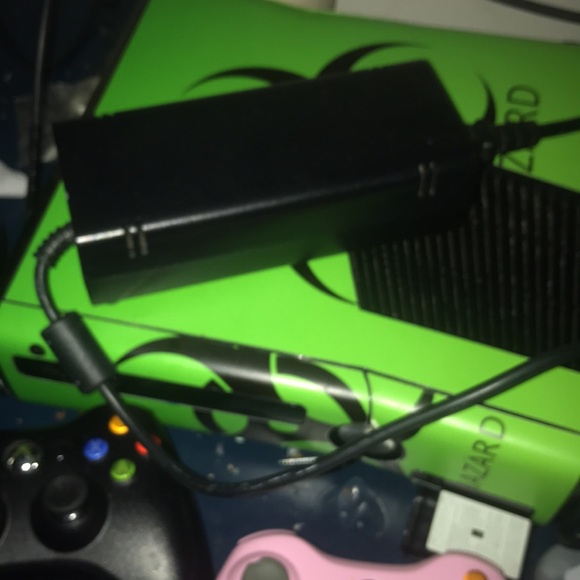 Xbox 360 radio active with controller